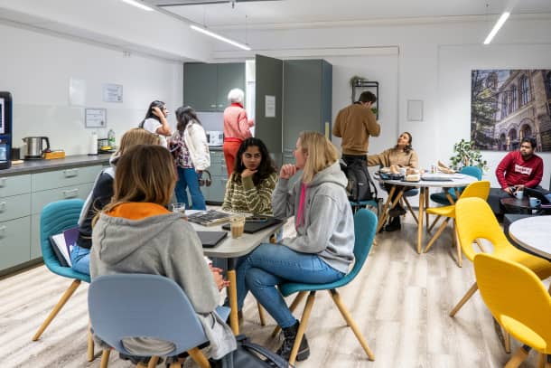 MBA Human Resource Management en Barcelona: dirigir talento cuando la escasez ya cambió las reglas