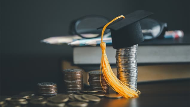 Primeros seis meses híbridos: el aterrizaje que convierte plataforma, campus y ciudad en permanencia