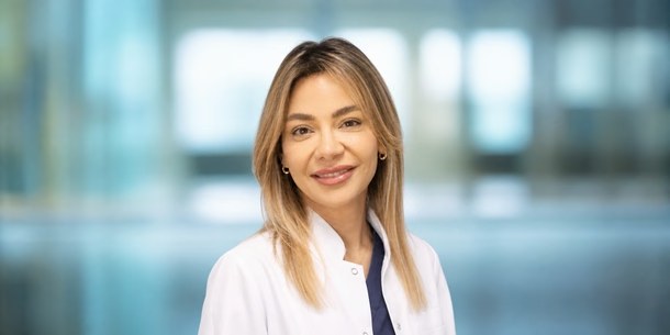 Fotografía de Prof.ª Dra. Buse Capkinoglu