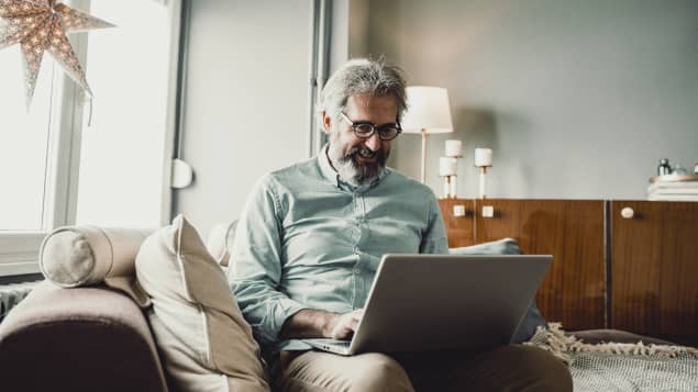 Networking digital con soberanía de datos: conectar sin entregar tu identidad profesional al azar