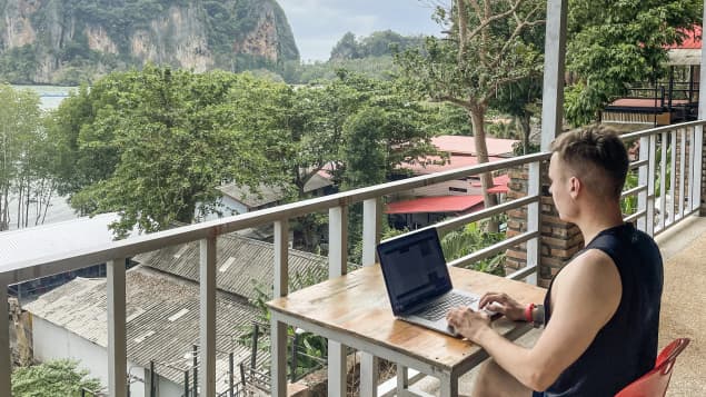 Siete pasos para aplicar: del formulario a la carta que sostiene tu visa